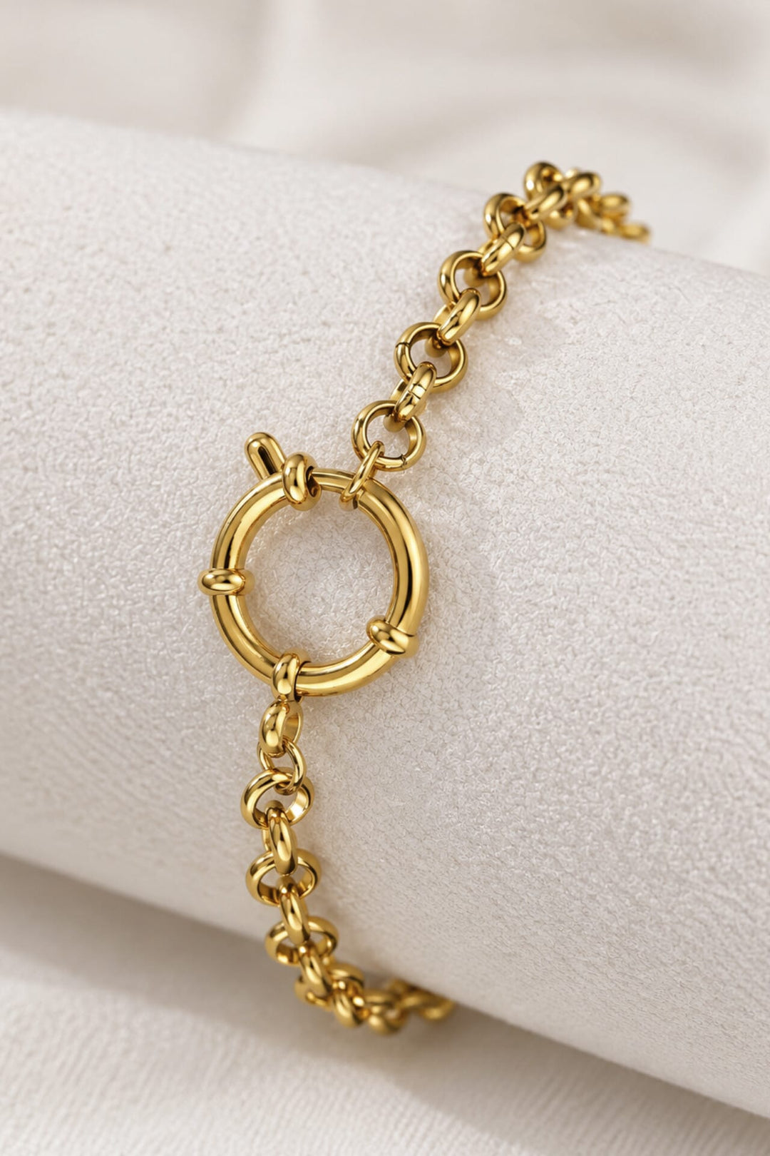 Charm - Round Chain Bracelet with Circle Clasp - Mabel and Woods