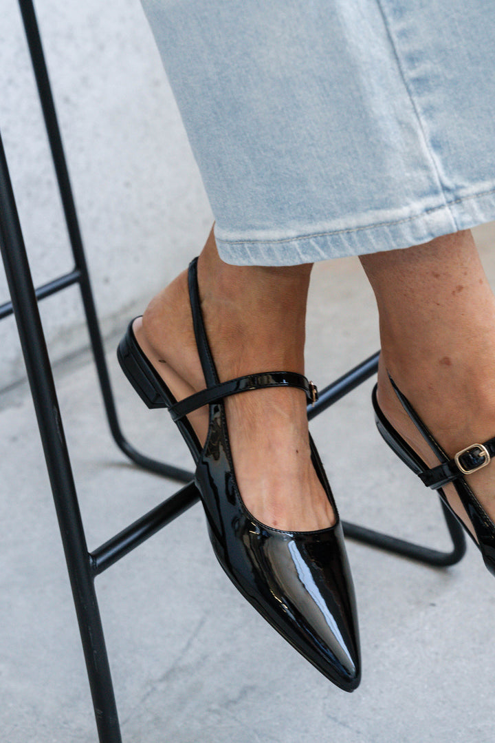 Hiatus Patent Flats - Black