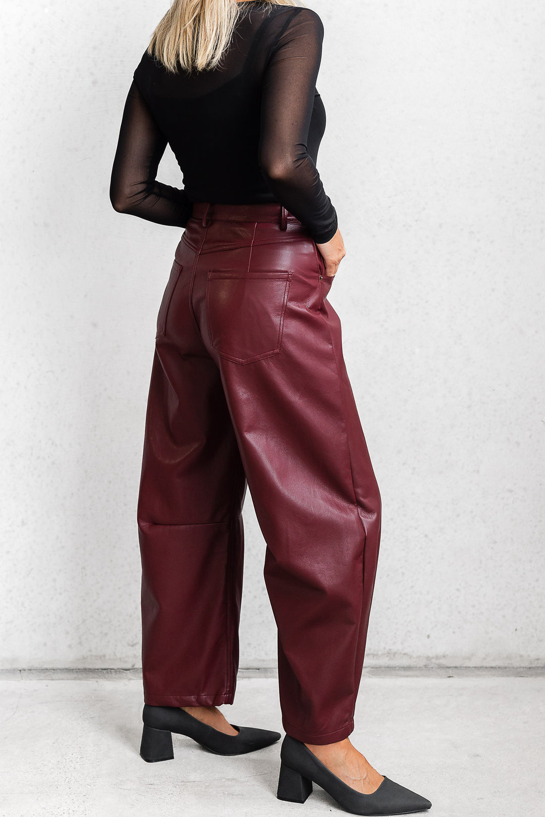 Bordeaux Barrel Pant