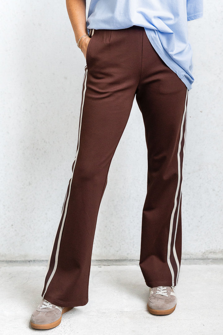 Coffee Bean Side Stripe Pants