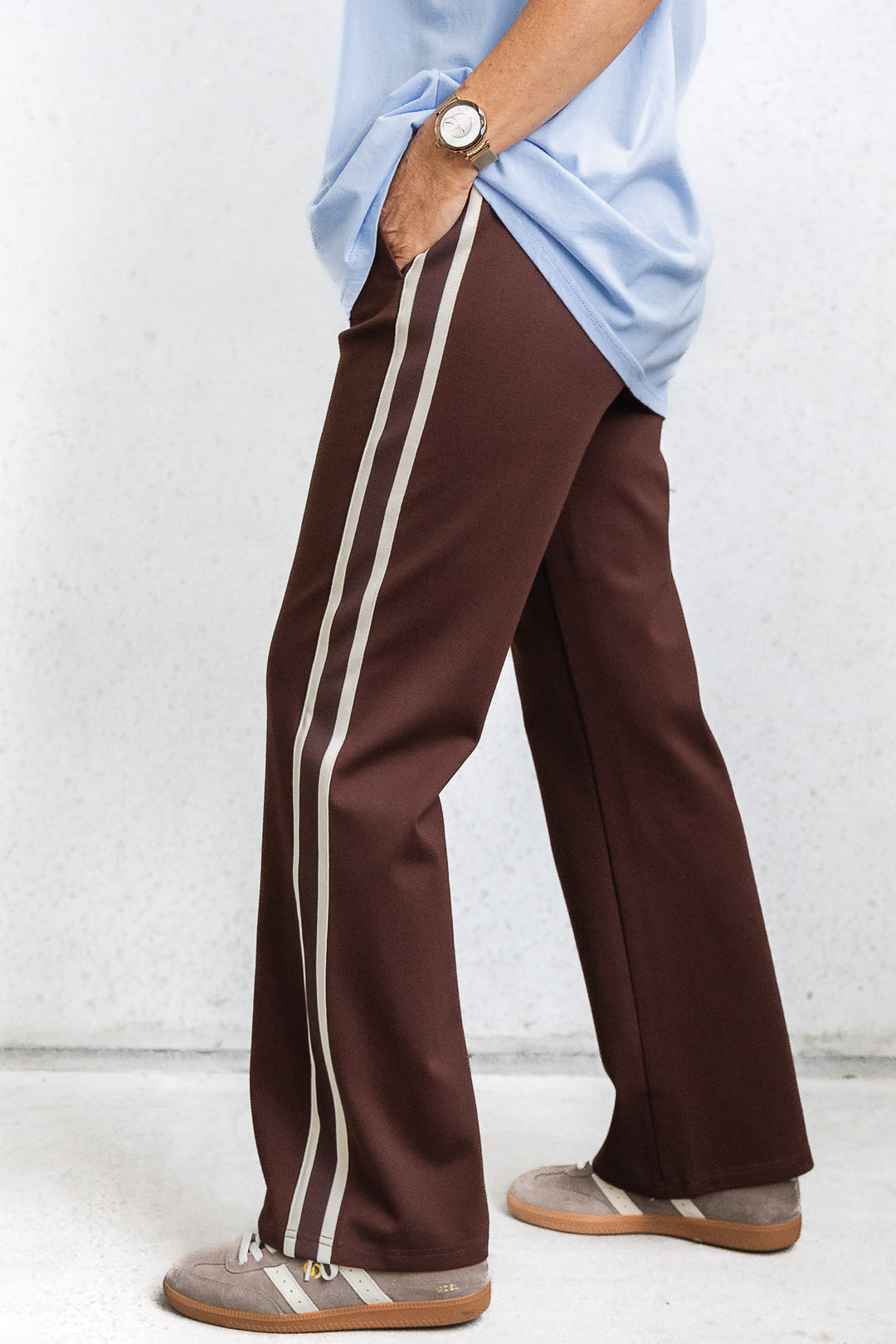 Coffee Bean Side Stripe Pants