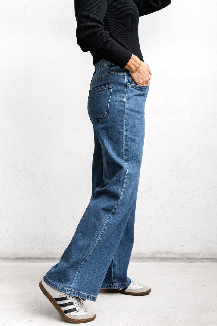 Anita Straight Leg Jean - Dark Wash