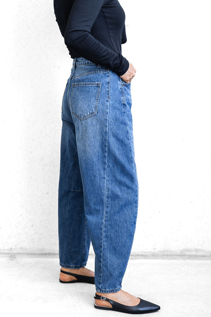Lena Boyfriend Jean - Mid Blue
