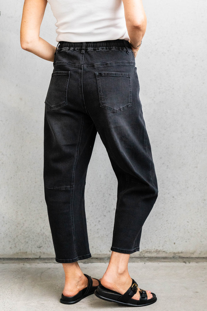 Barrel Jogger - Washed Black