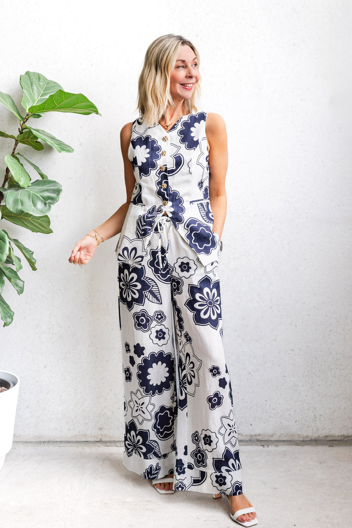 Mayfair Set - White/Navy