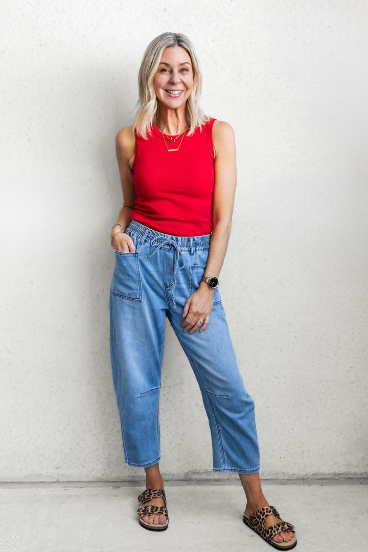 Essential Tank - Red