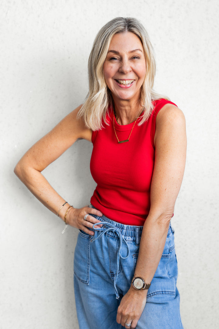 Essential Tank - Red