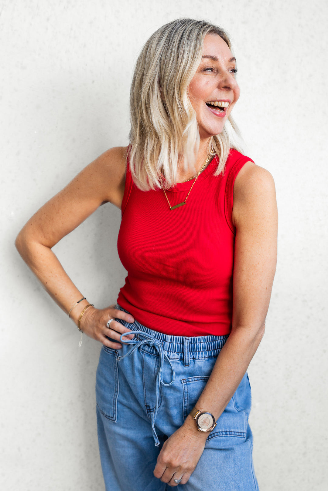 Essential Tank - Red