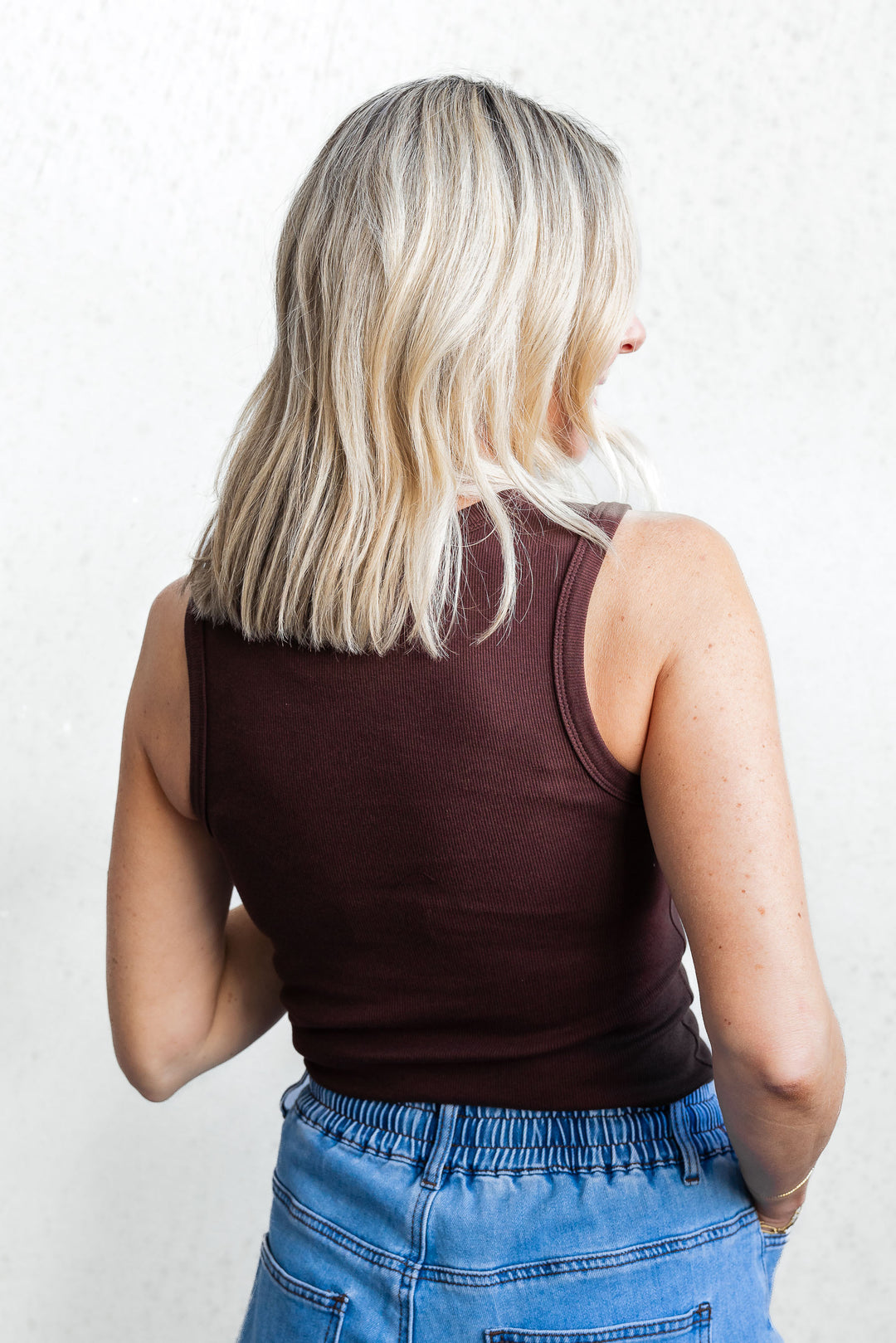 Essential Tank - Chocolate