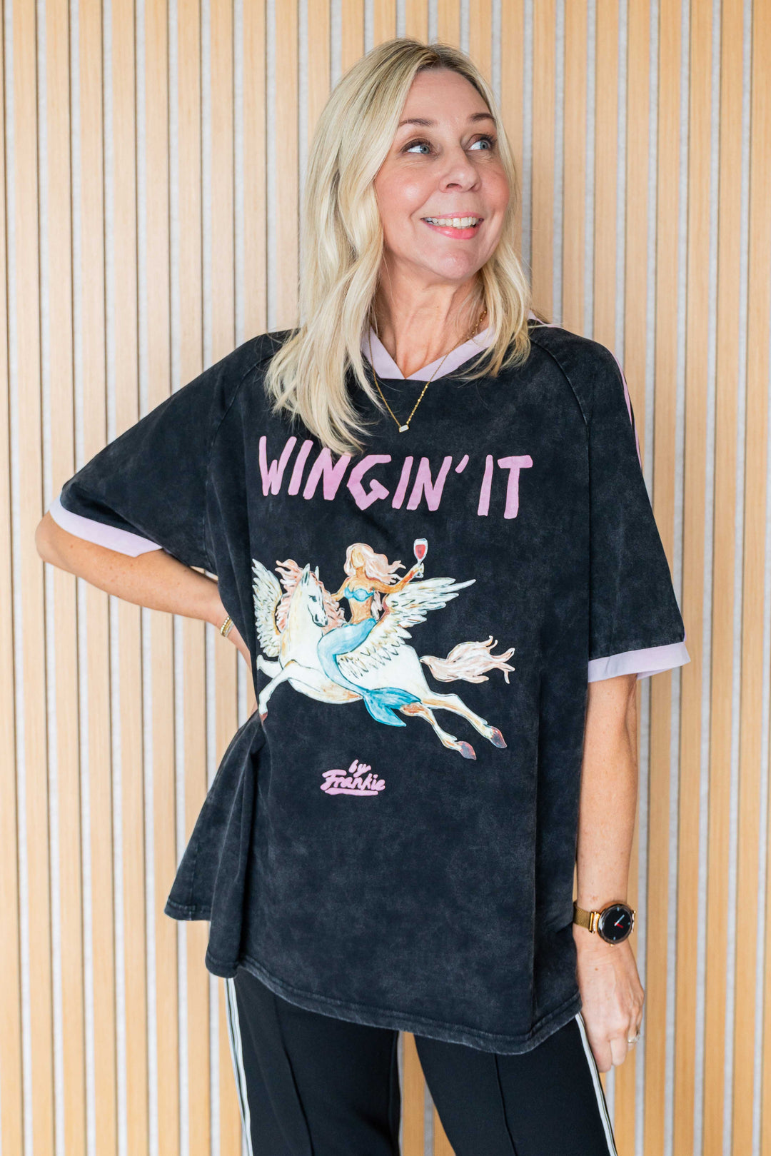 Wingin' It V Neck Tee - Washed Black