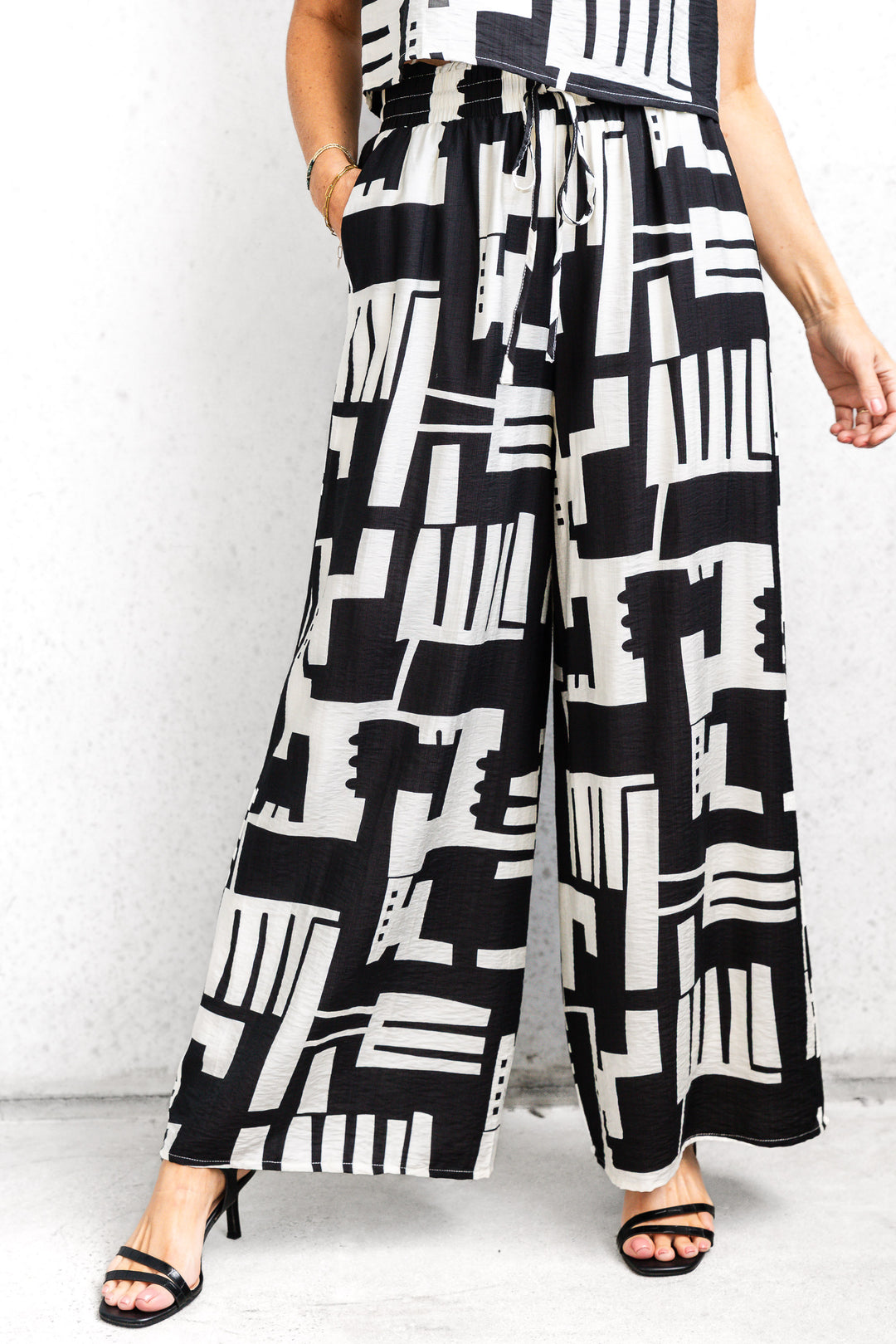 Mila Print Pant - Black and White