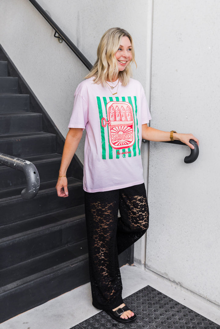 Sardine Graphic Tee - Pink