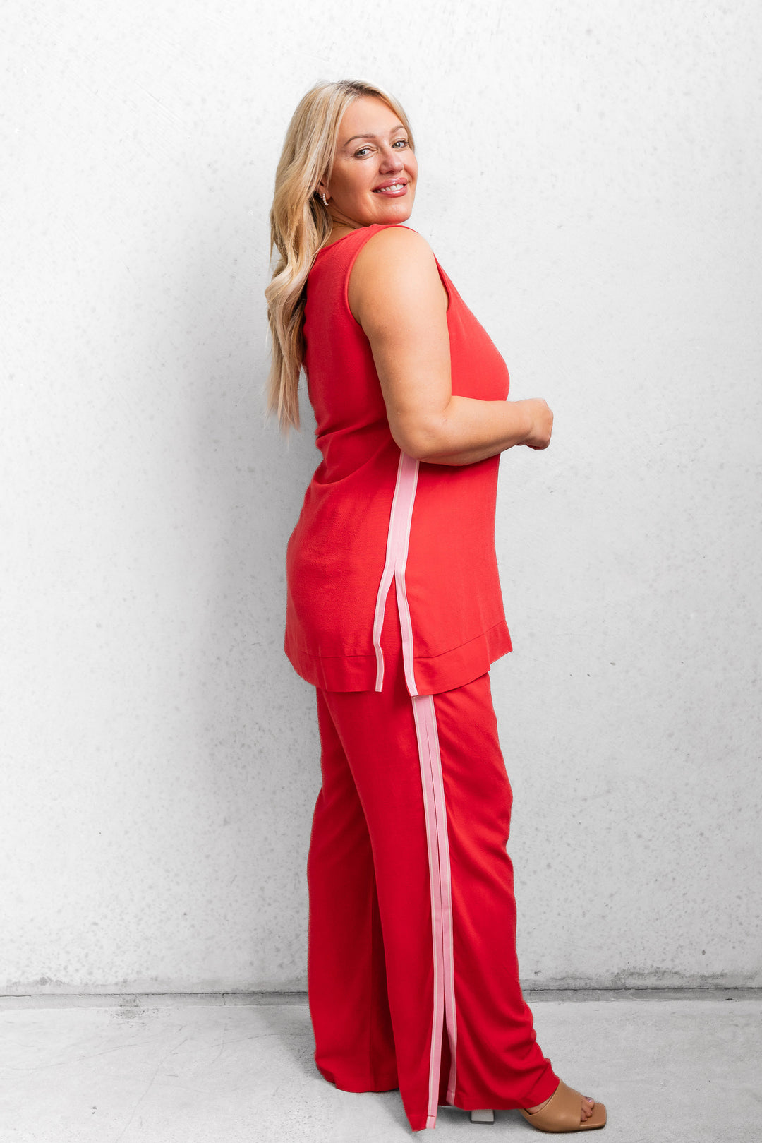 Tempo Pant - Red/Pink