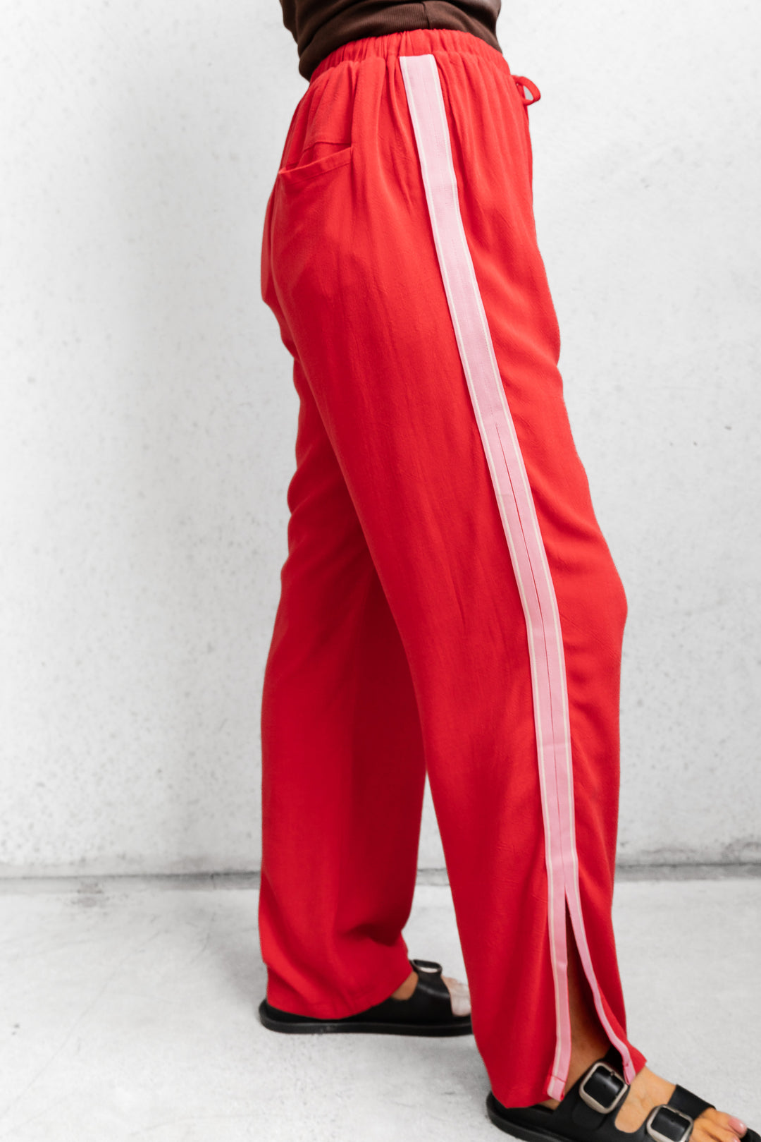 Tempo Pant - Red/Pink