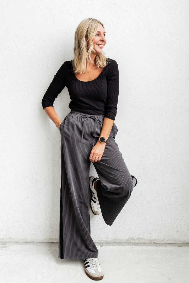 Pinstripe Pants - Grey/Black