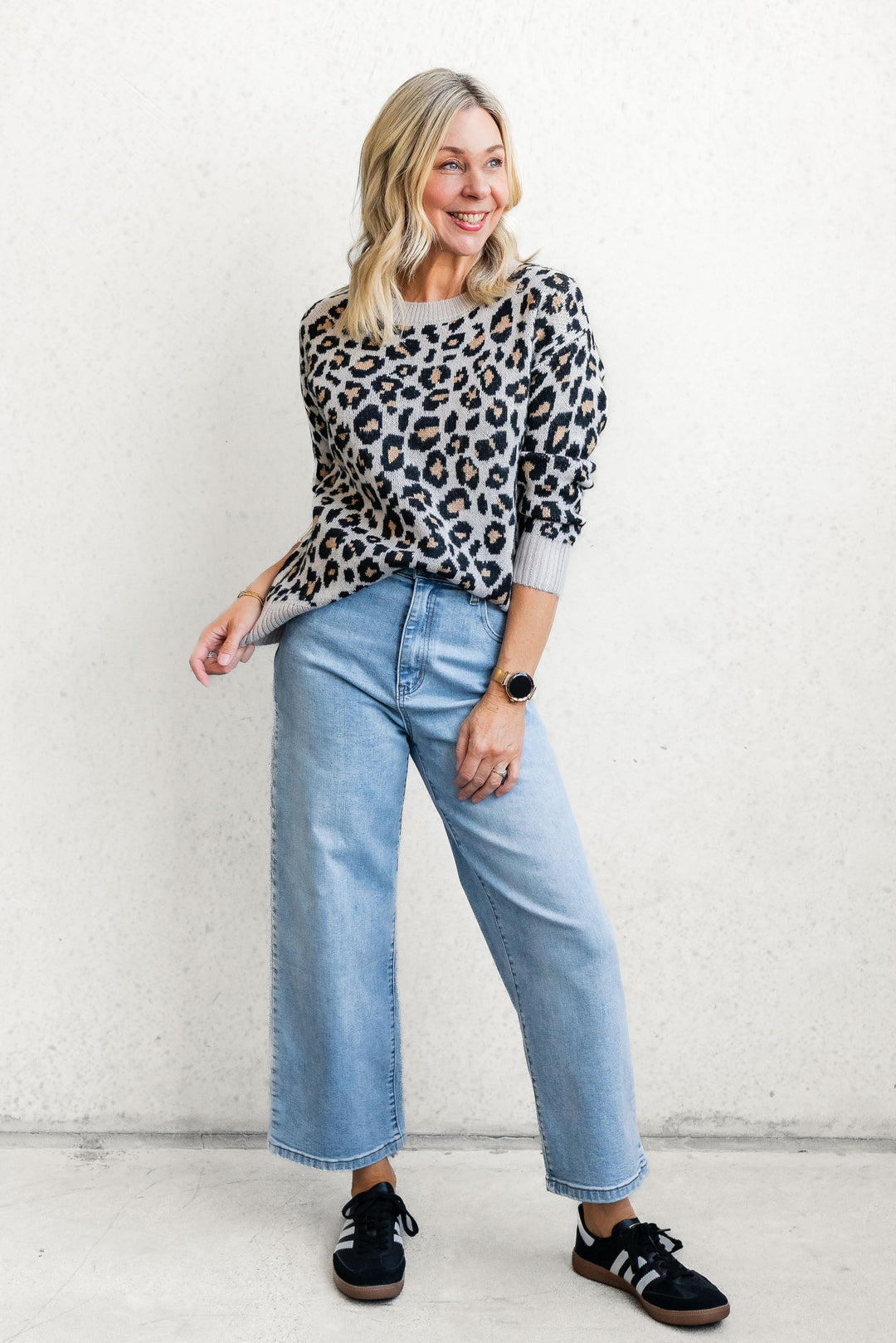 Casey Crop Jean - Light Wash