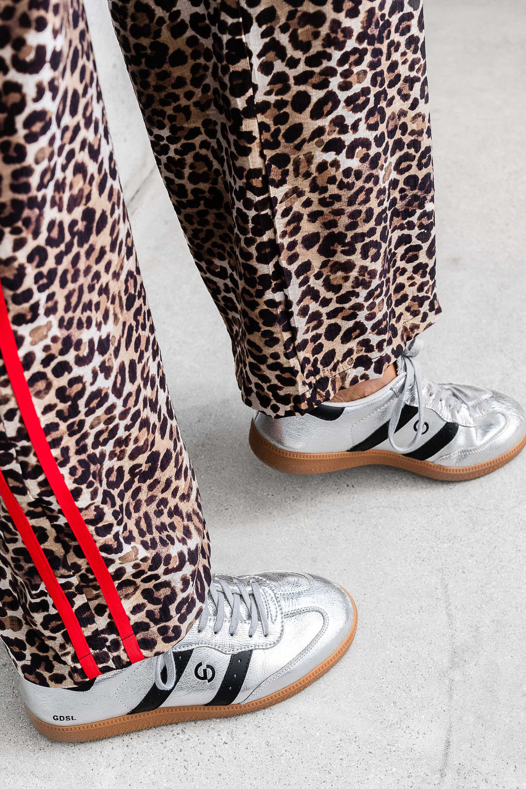 Parallel Metallic Leather Sneaker - Silver / Black - Mabel and Woods