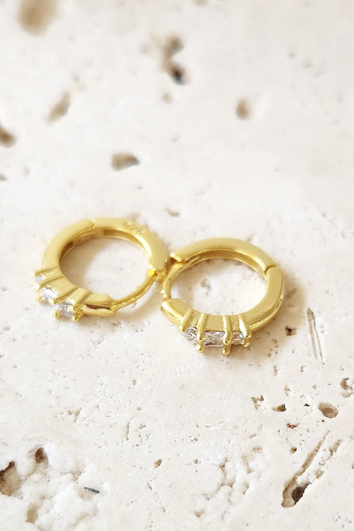 Mini Tri Stone Earring - Gold