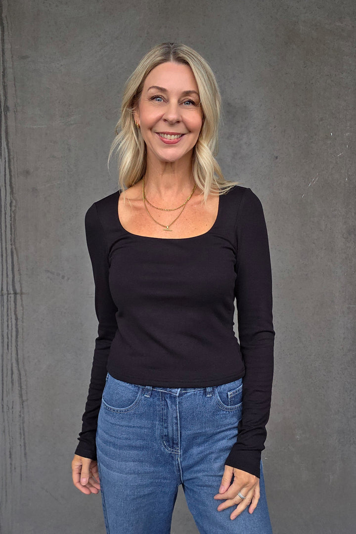 Frame Neck Top - Black