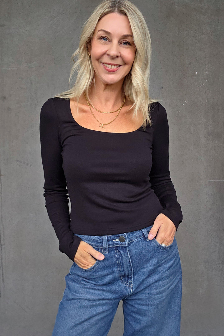 Frame Neck Top - Black