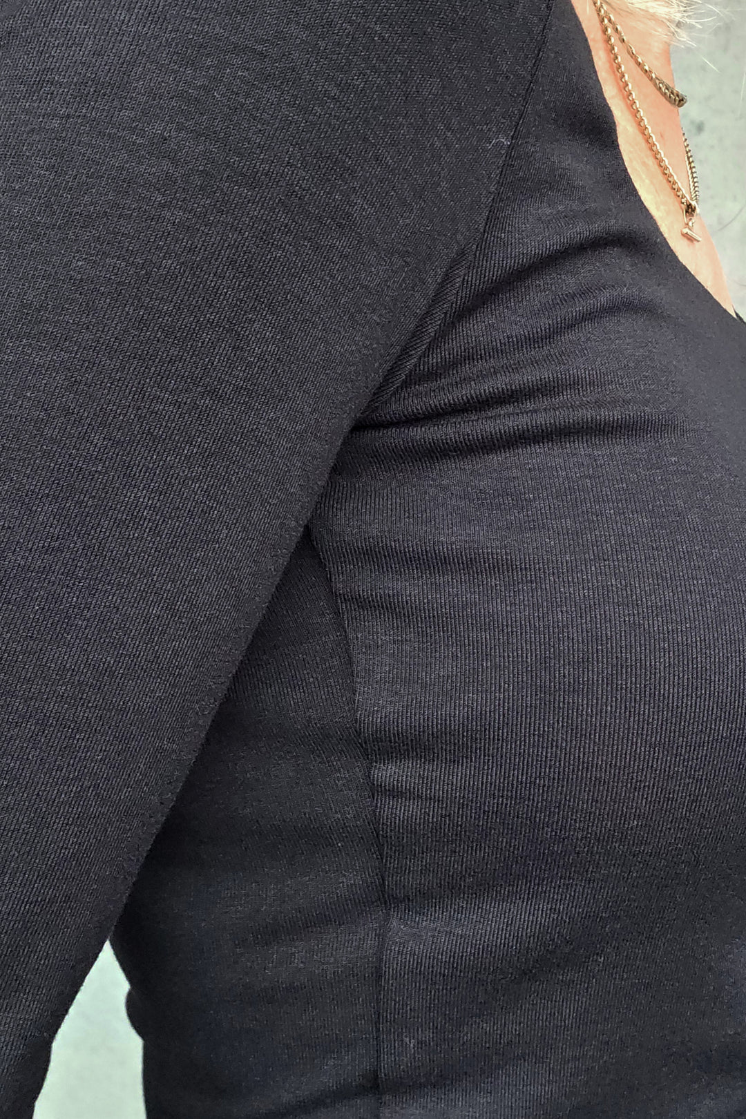 Frame Neck Top - Black