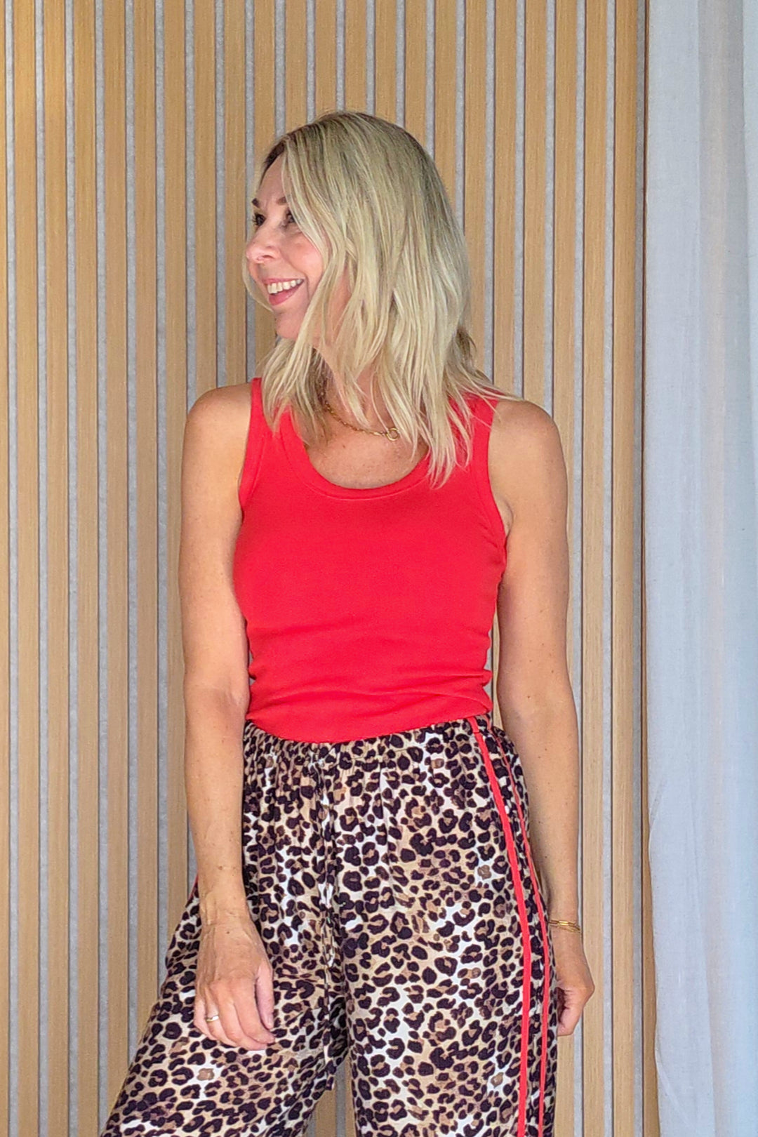 Scoop Neck Rib Tank - Red