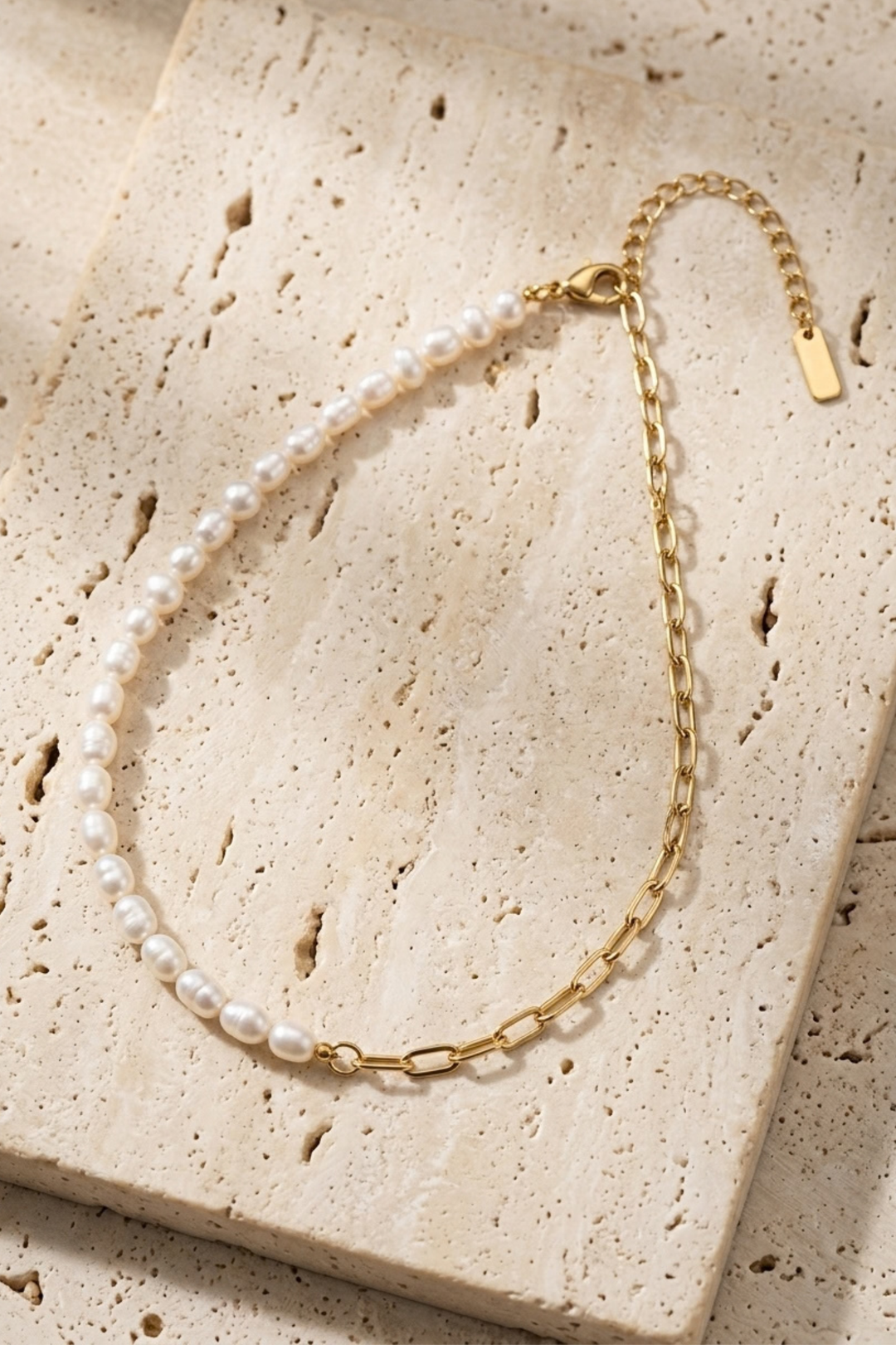 Pearl and Chain Necklace