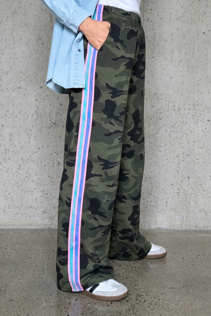 Camo Print Side Stripe Pants