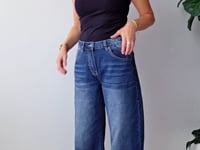 Liza Barrel Jean.mp4