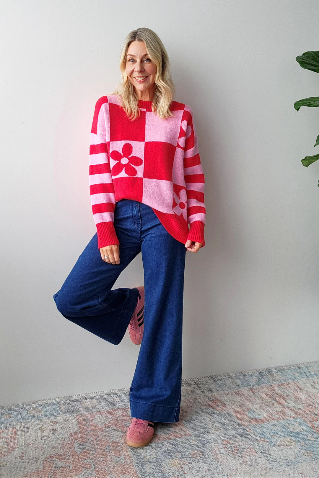 Daisy Square Knit - Pink/Red