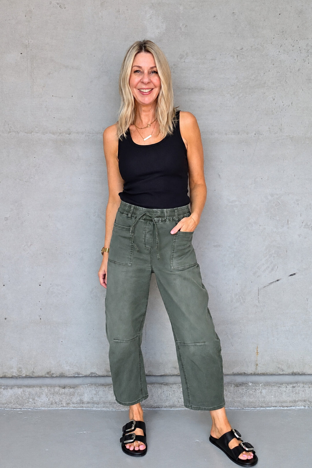Barrel Jogger - Khaki