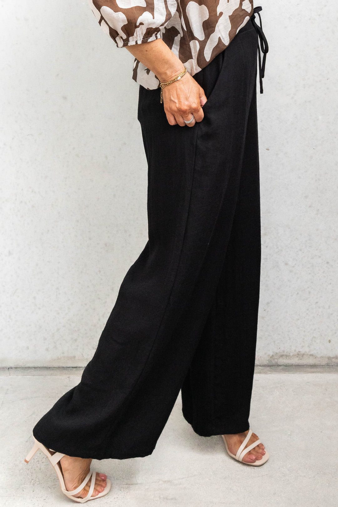 Hudson Light Drape Pants - Black