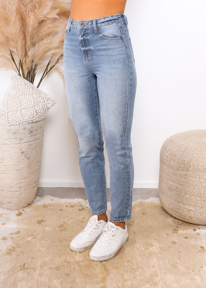 Olivia Mom Jean | Mabel and Woods | Women's Fashion